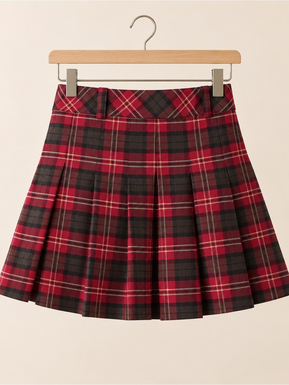 Aritzia Red and Black Plaid Pleated Mini Skirt